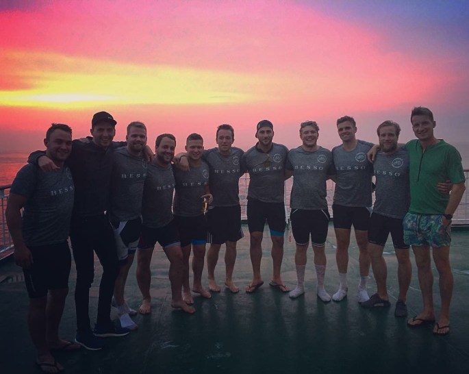 32B5AF6C-331F-4DC5-B2AE-629E331455FE